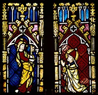 Stained glass depicting 'Christ Presenting the Keys to Saint Peter'